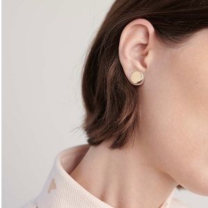 Kathleen Whitaker 12mm stud in yellow gold